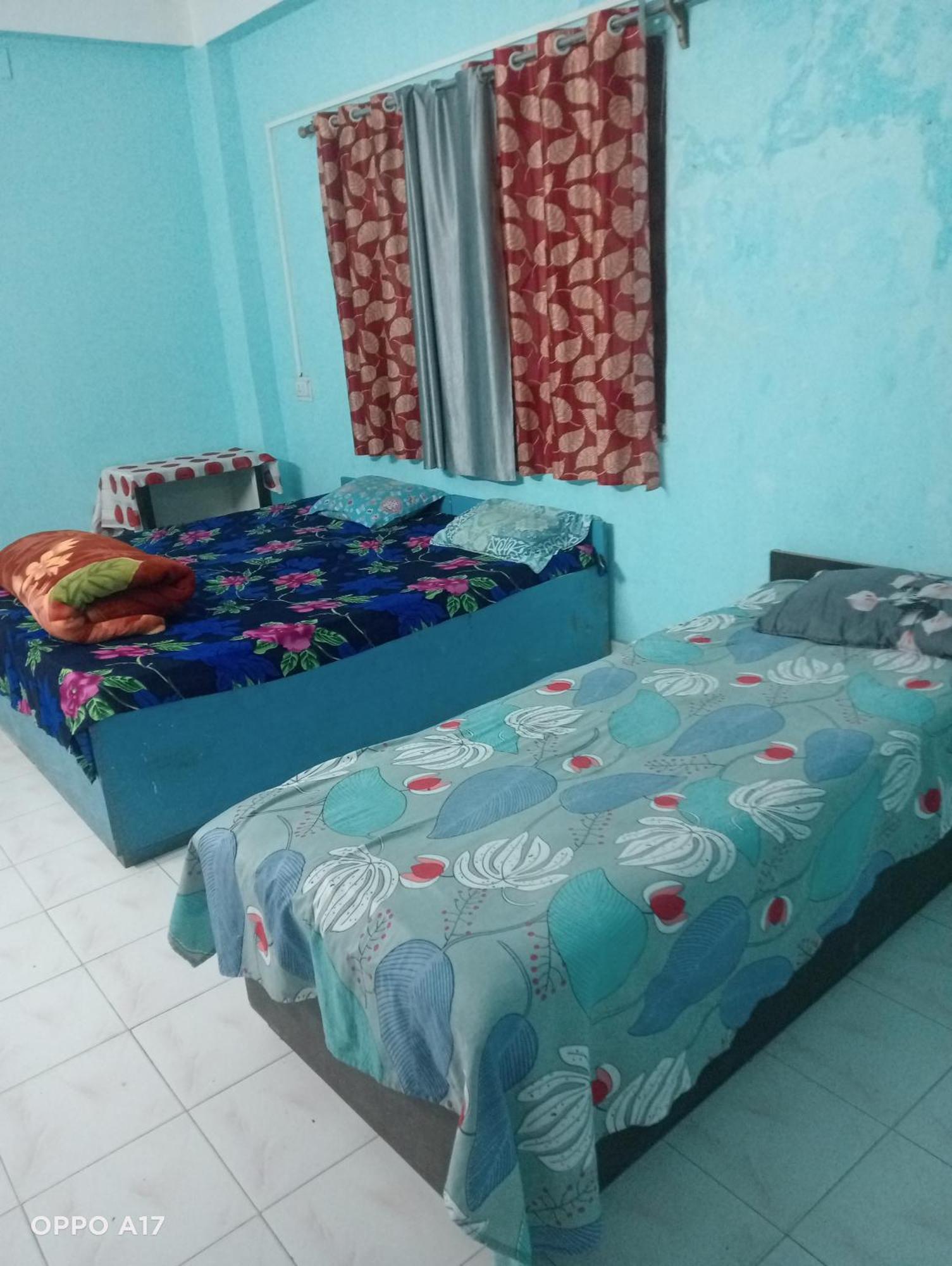 Swaroop Ashray Homestay シリグリ 部屋 写真